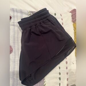 Lululemon Hotty Hot Short (4.0 inseam)